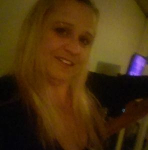 Meet your Posher, Yvette